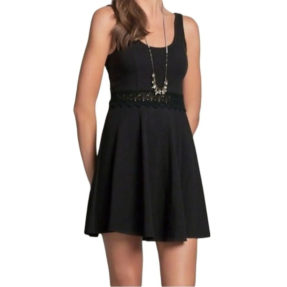 black and white a line dress A-Line Party with Flower Appliques Modest Black Engagement Dress Gender: Female Size:US XS